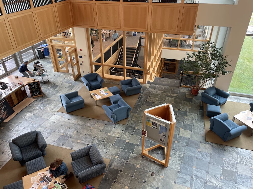 <p>The outside of the Q-Center, where students come to meet tutors and data librarians for their STEM classes.</p>