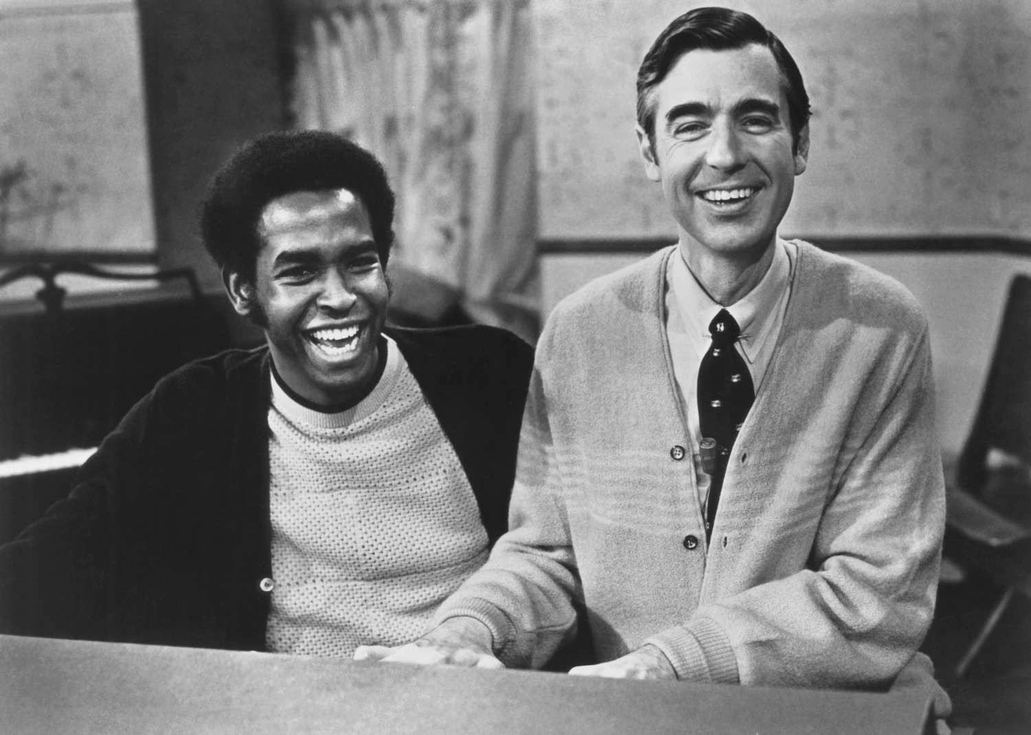 mr-rogers-b50acd96d156403199fa83fefb66ffd8.jpg