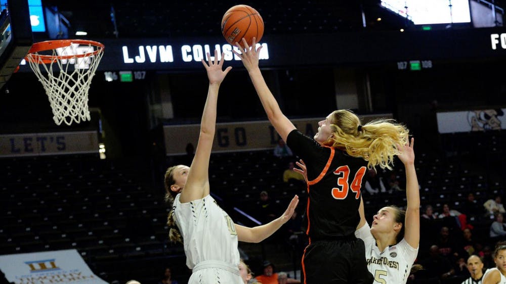 Rachel Selph (#34) helped lead Mercer to its first season victory with 16 points. Photo provided by Mercer Athletics.
