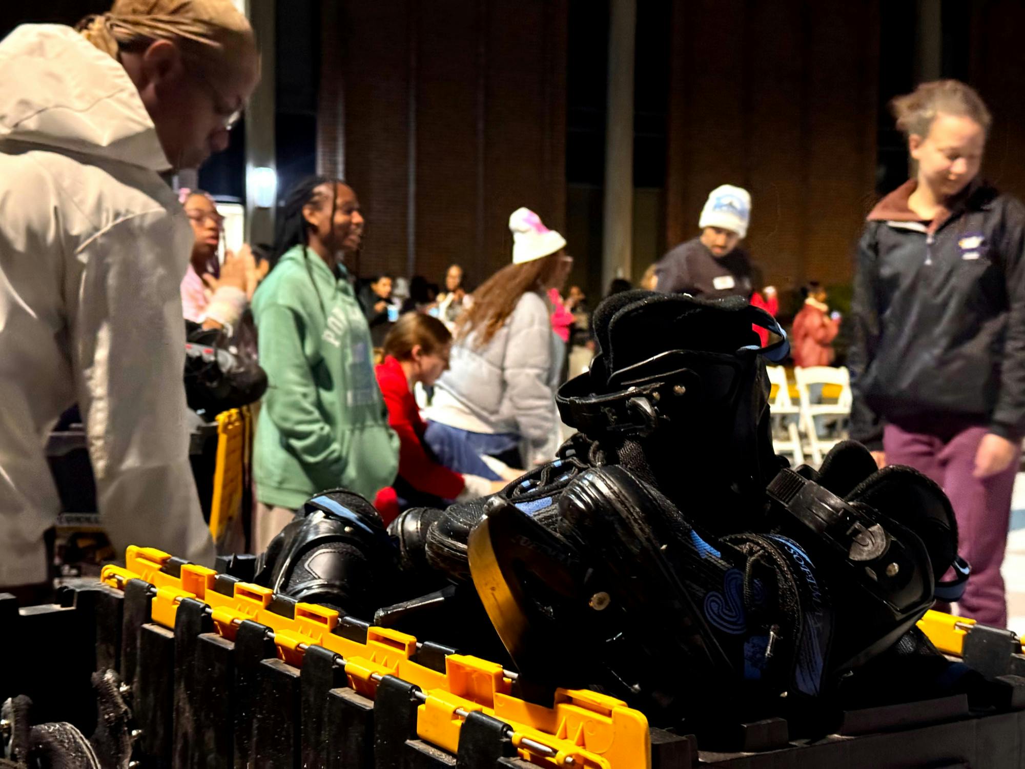 Students skate into spring semester in Stetson lot