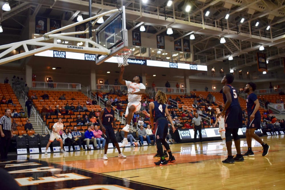 Mercer senior guard Jaylen Stowe attempts a layup in a versus the Brewton-Parker Barons.