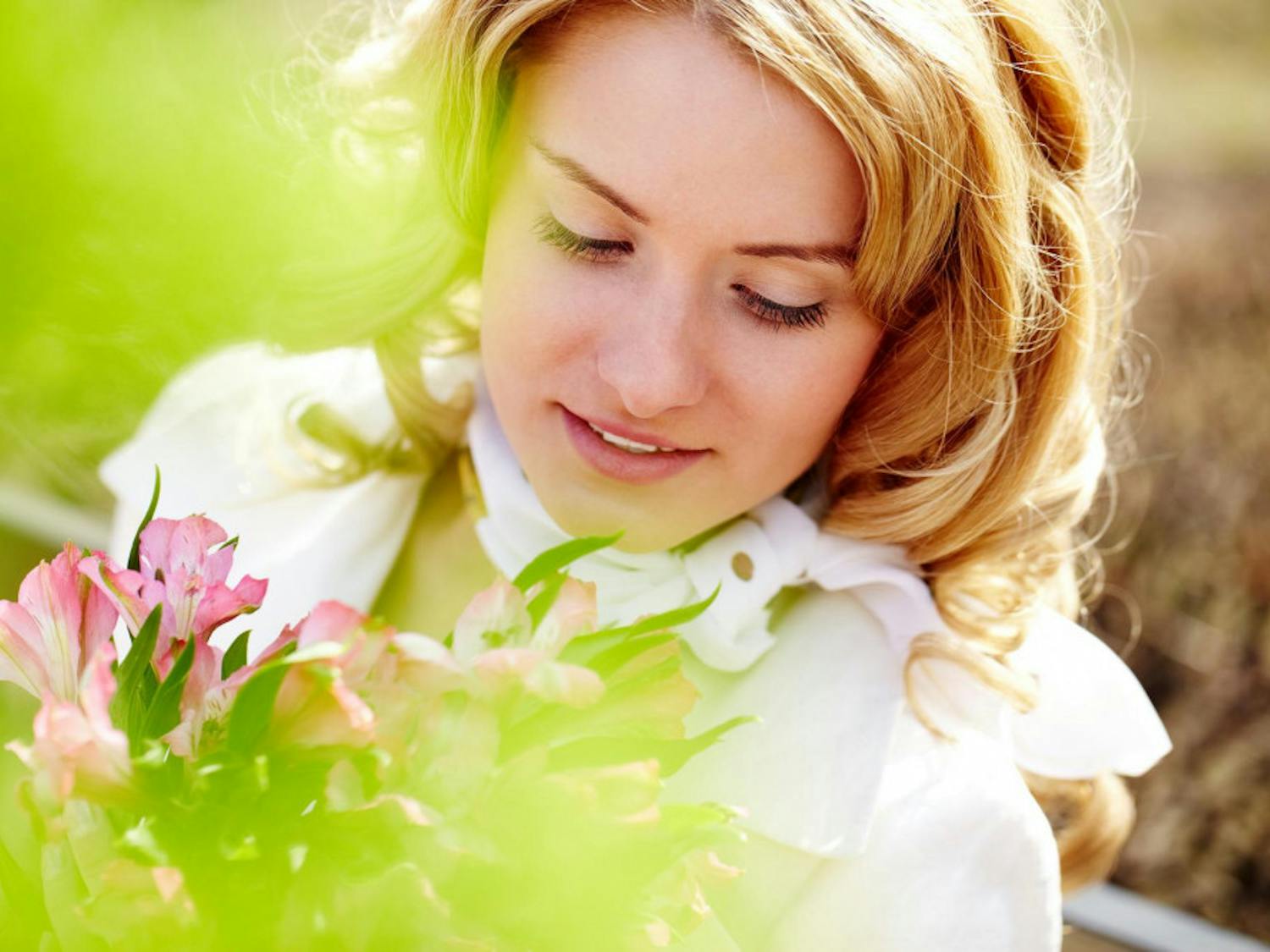 photodune-544969-girl-with-flowers-m10