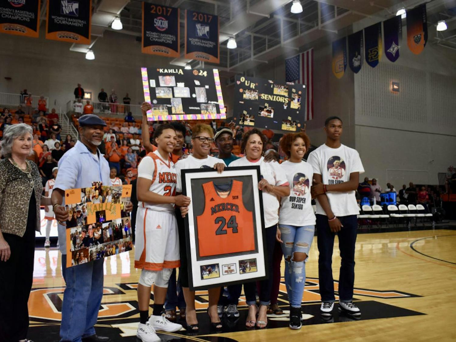 Kahlia-Lawrence-with-Family-1-1