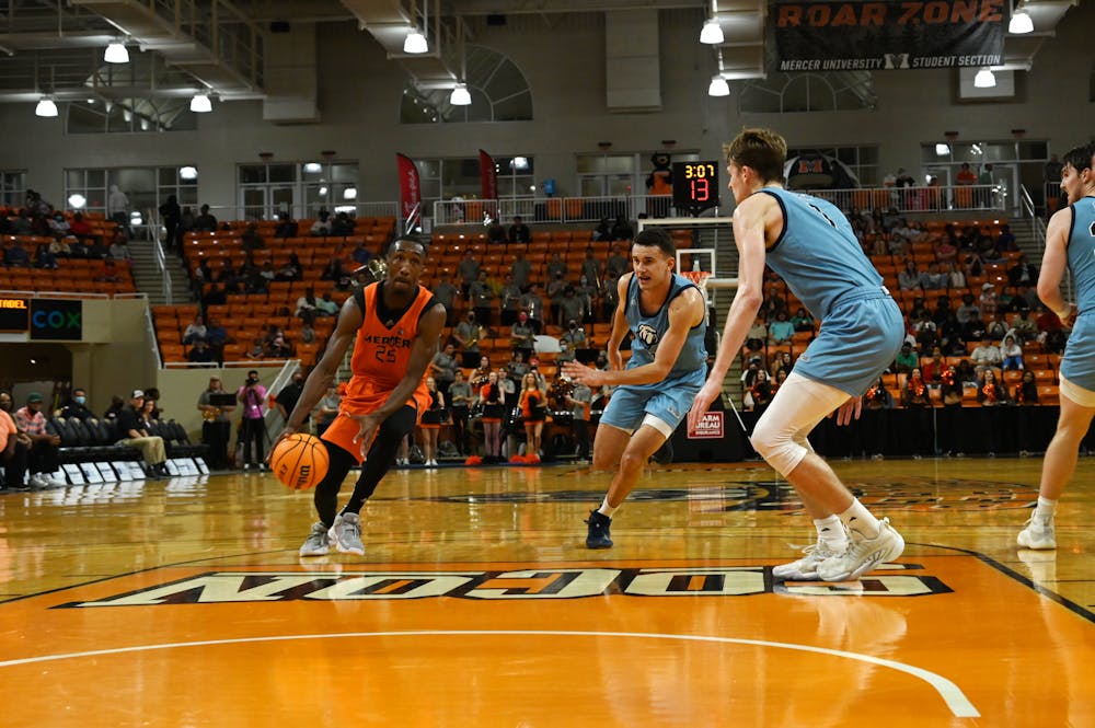 <p>Mercer&#x27;s Shawn Walker Jr. (#25) drives to the basket in the game against The Citadel on Feb. 23. The Bears lost to the Bulldogs 67-71 and will go into the SoCon tournament as the No. 7 seed.</p>