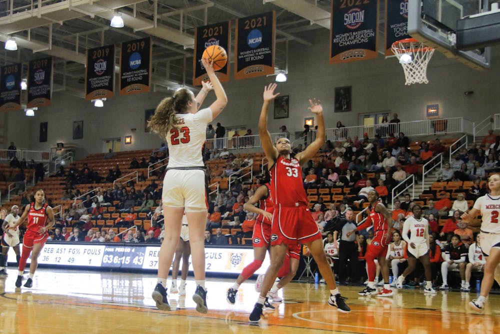 Ashlee Locke '25 shoots over Destiny Thomas of the University of Georgia on Nov. 16, 2023. Locke leads the Bears in points and rebounds through their first two games of the 2024-25 season.