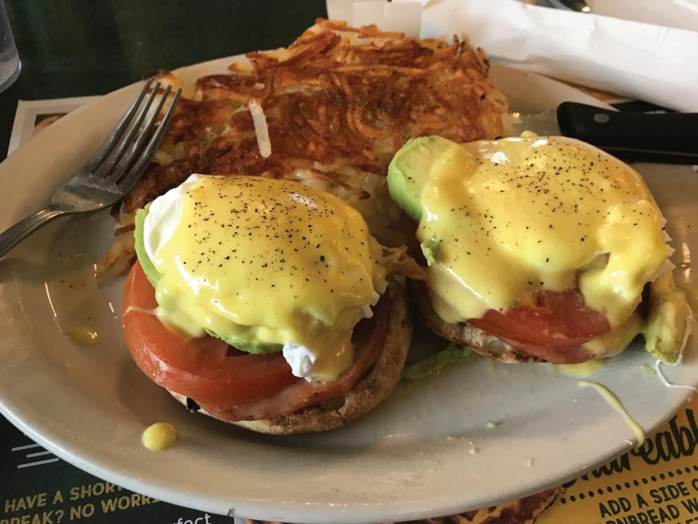 Metro Diner gives a creative twist to classics like the San Francisco Eggs Benedict served with avocado, ham, and tomato. 