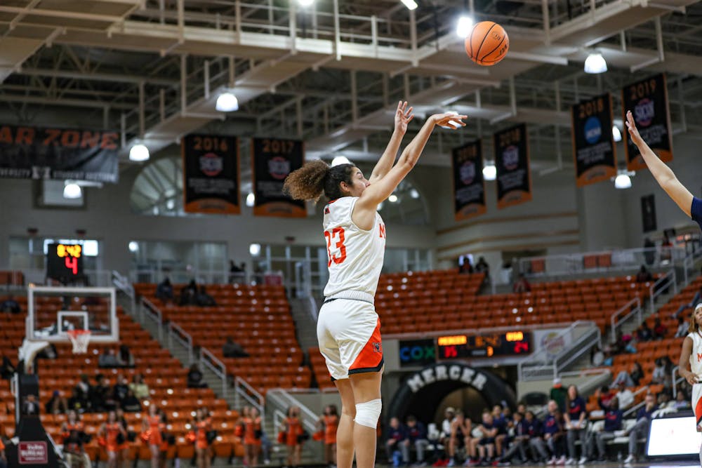 Summah Evans ’24 shot 3 of 7 and grabbed 8 rebounds against the University of South Alabama on Dec. 4.