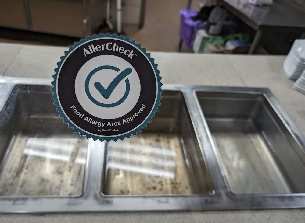 In the wake of a student's fatal anaphylactic reaction in 2021, Mercer Dining added an allergy-friendly station at the Fresh Food Company.