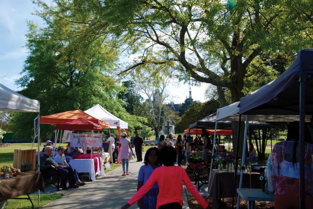 Mulberry Market is held inTattnall Square Park every Wednesday. 