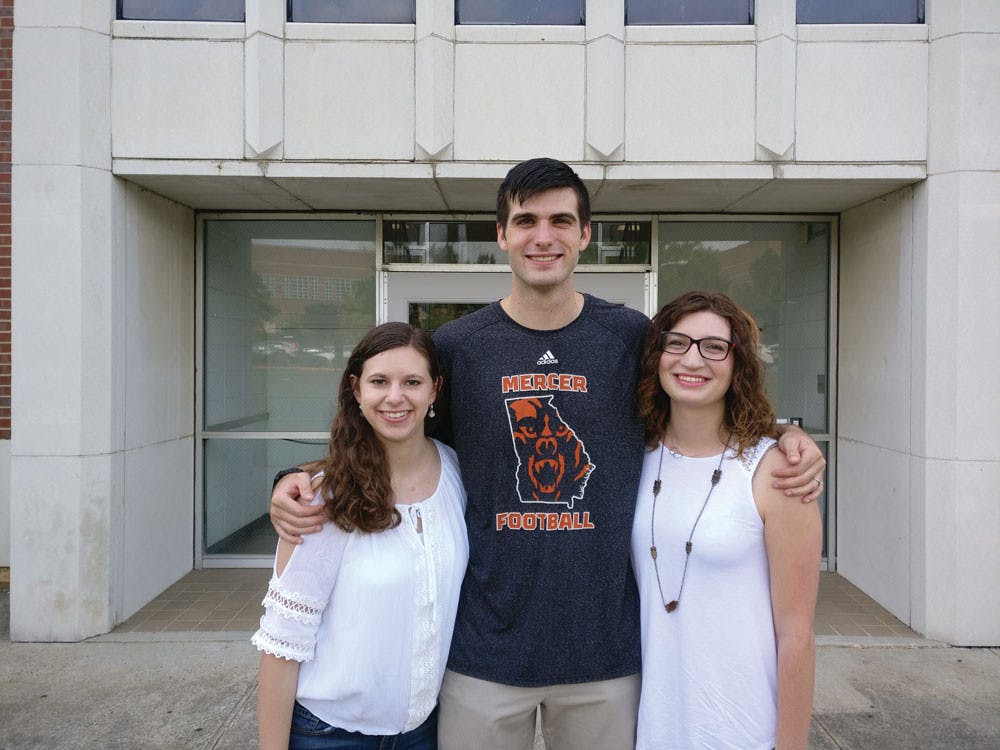 Jessica Resnick, Megan Hinkle and Adam Corn particpate in a summer research program.
