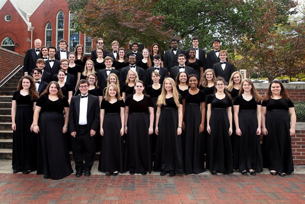 After just four weeks of school, the Mercer Singers are ready to perform in their first concert of the season.