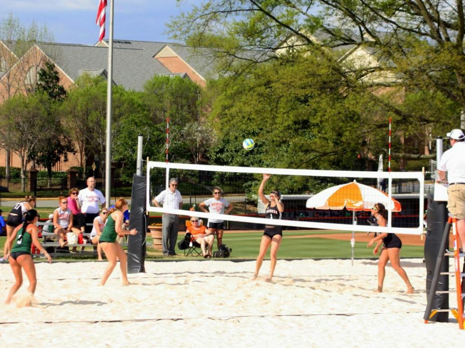 sand-volleyball