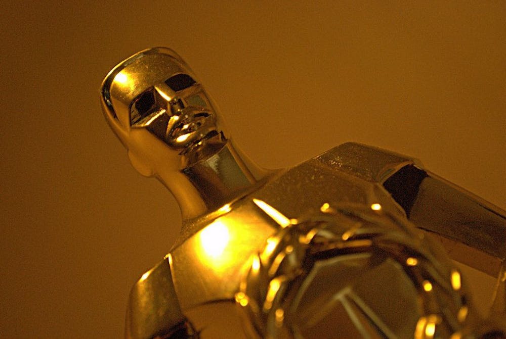 Oscars Award Image Courtesy: Davidlohr Bueso (www.flickr.com/photos/daverugby83/3893586483/), Licensed under the Creative Commons Attribution 2.0 Generic | Flickr