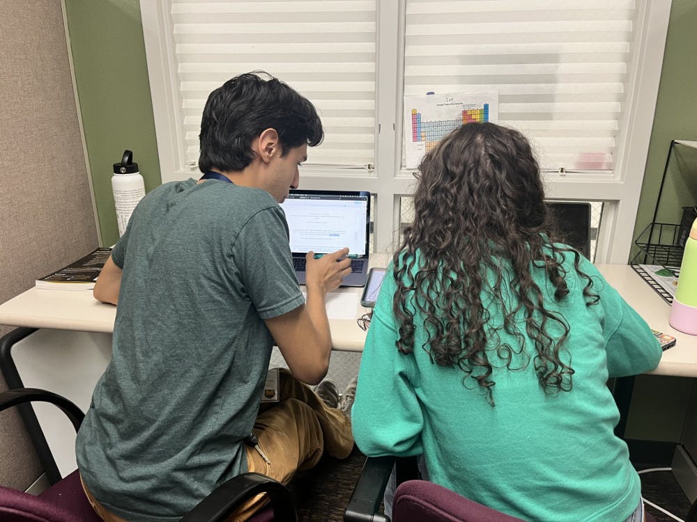 thumbnail_tavanellosophia_116365_11545320_1730950015.843852