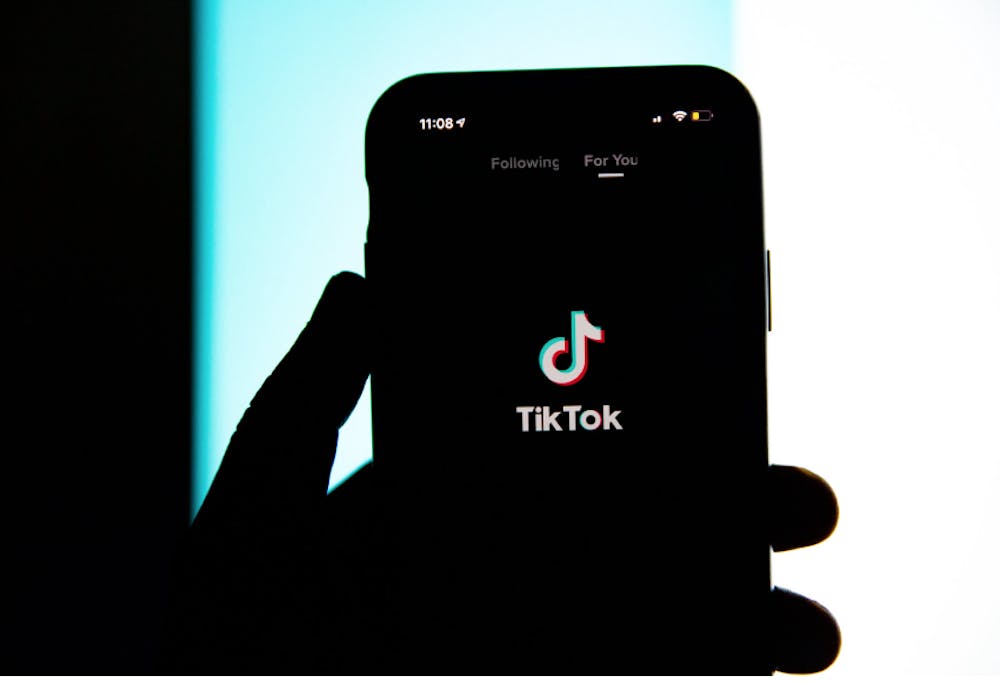Over half of the U.S. states have banned TikTok from state-issued government devices. (Photo courtesy of Flickr/ “TikTok” by Solen Feyissa. Aug. 1, 2020).