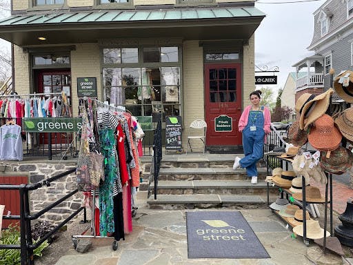 Greene Street consignment entrance in Lambertville, New Jersey (Photo by Parisa Burton).