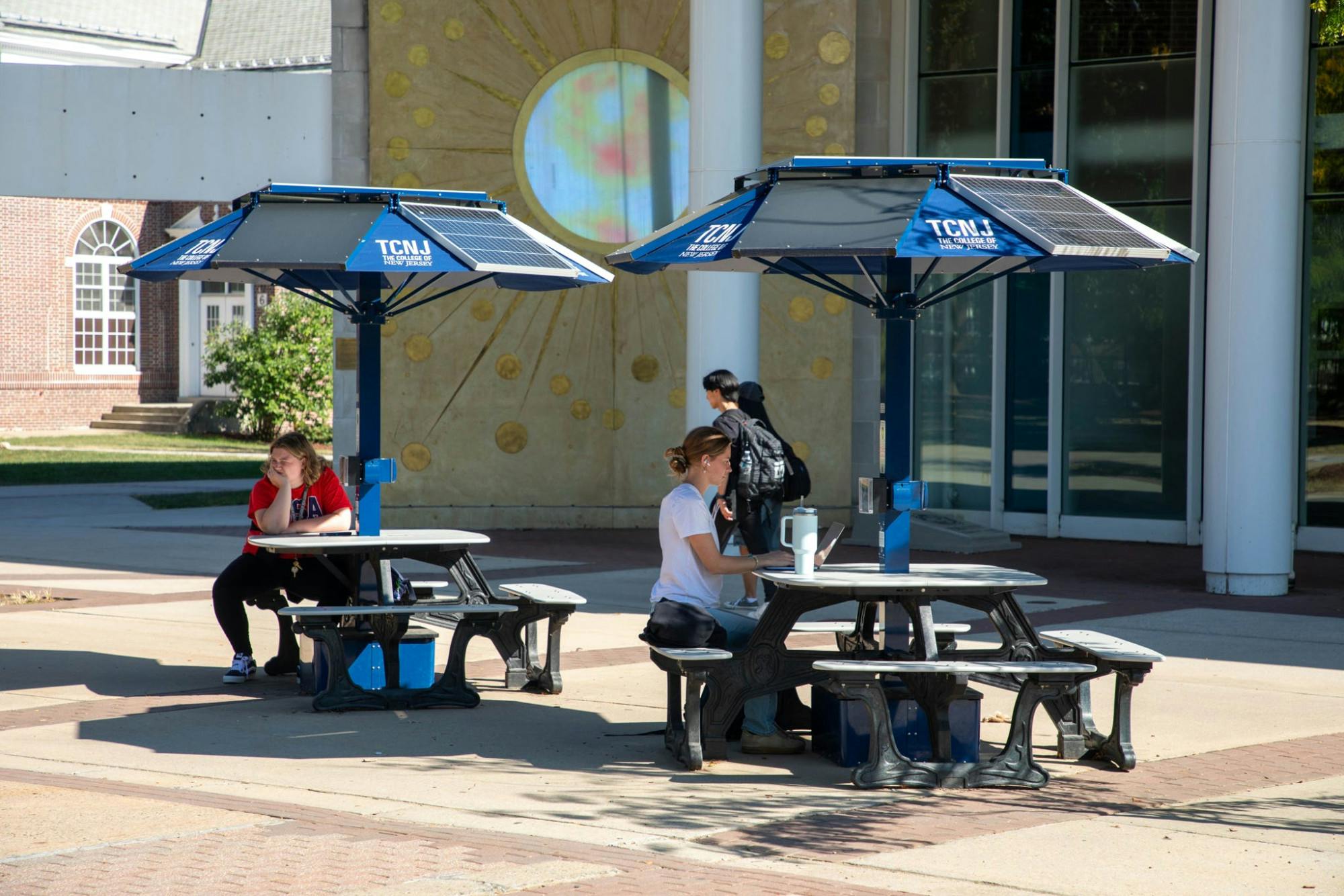 The College is progressing in its decarbonization efforts. (Photo by Andre Paras / Video Editor)