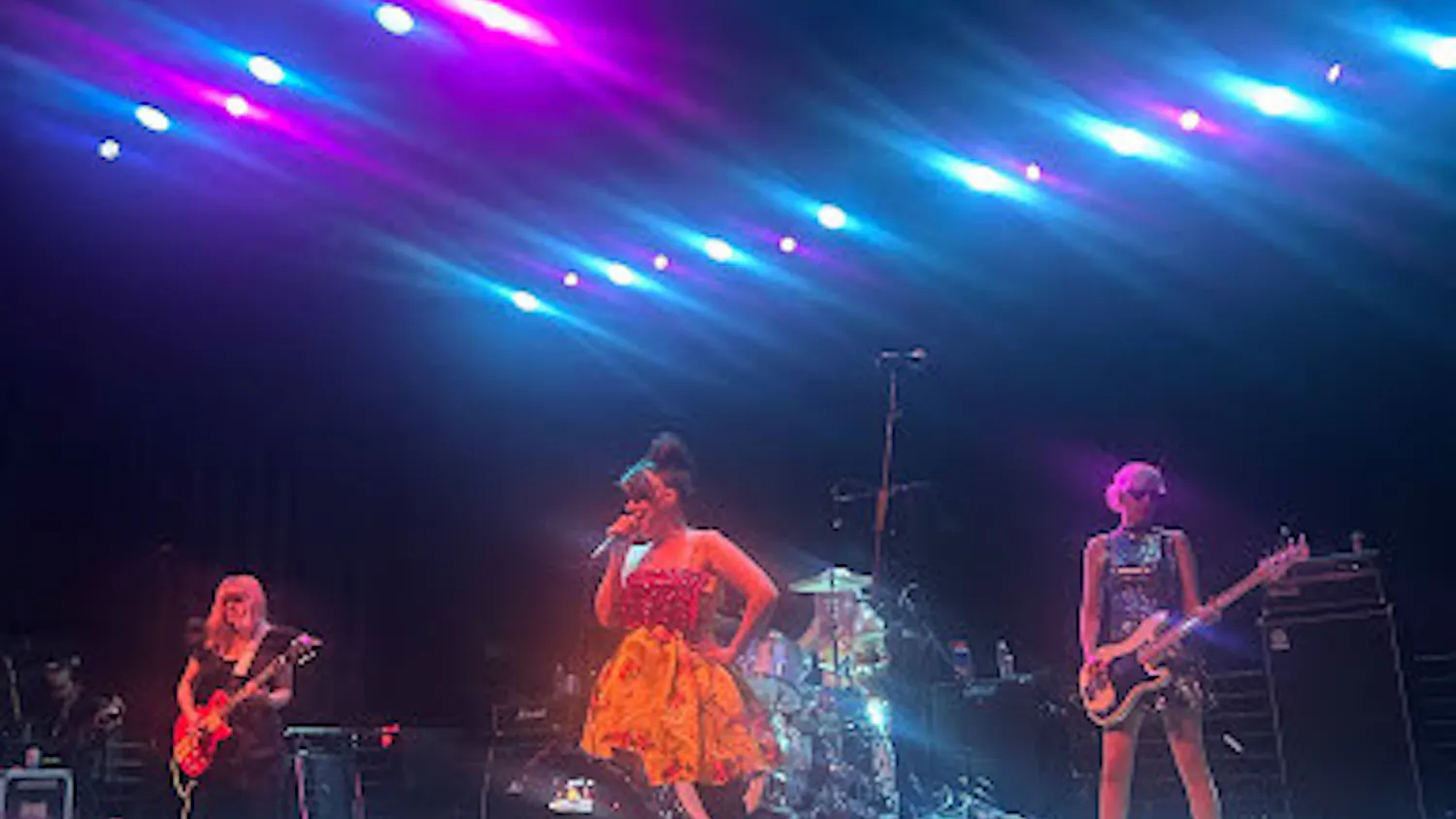 Hanna, Vail and Wilcox rock the stage. (Photo by Danica Ward)