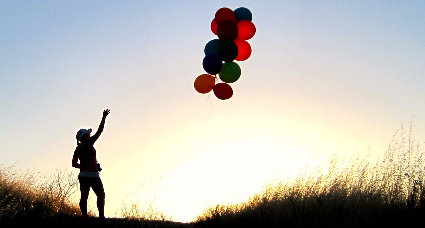 It is beneficial to let of go of things that no longer serve us (Photo courtesy of Wikimedia Commons / Alexis Nyal, June 9, 2010).﻿