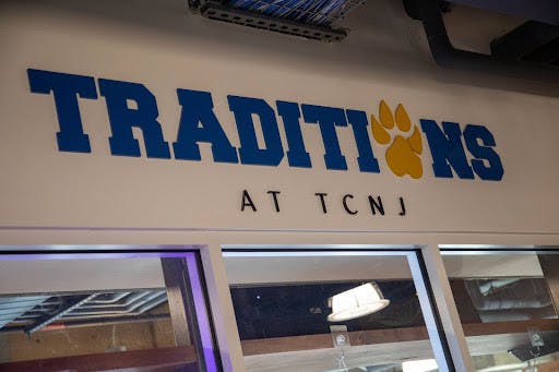 Giving students the option to tip at Traditions could be a win-win for themselves and for workers in the process. (Photo by Andre Paras / Video Editor)