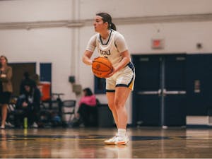 The Lions ended the season with a 21-6 record. (Photo courtesy of Arion Owes)