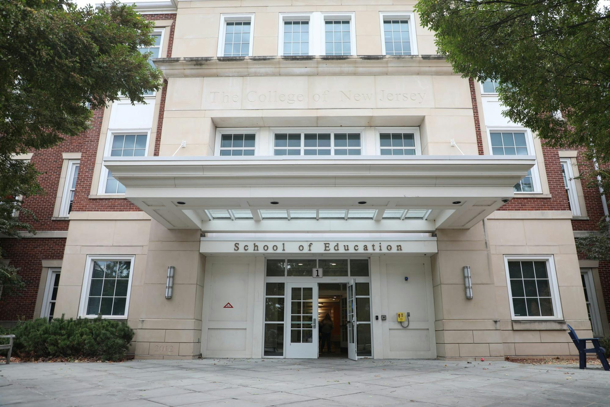 Education majors at the College are required to enroll in dual-major programs (Photo by Andre Paras / Staff Photographer).