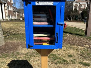 Little library near Brower Student Center filled with books (Photo courtesy of Grace Murphy / Staff Writer).