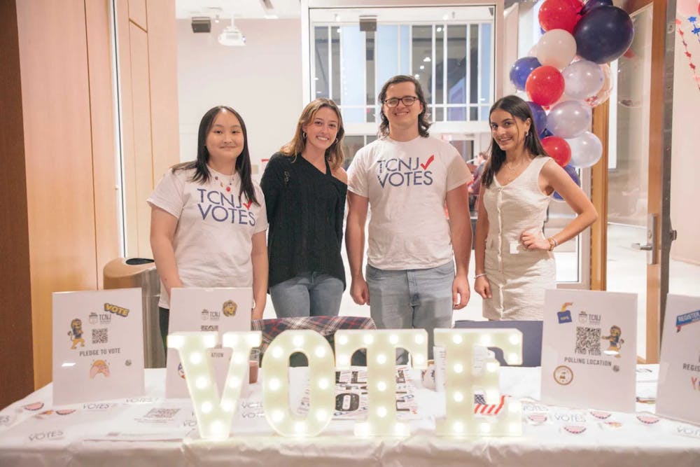 <p><em>Students at the College shared that gun control is a crucial issue for them because of the impact they think guns have had on our country (Photo by Andre Paras / Staff Photographer)﻿.</em></p>