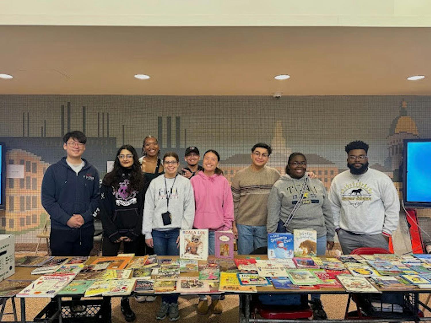 Bonner Scholars volunteer at various school events at Gregory Elementary. (Photo Courtesy of Francisco Guerra)