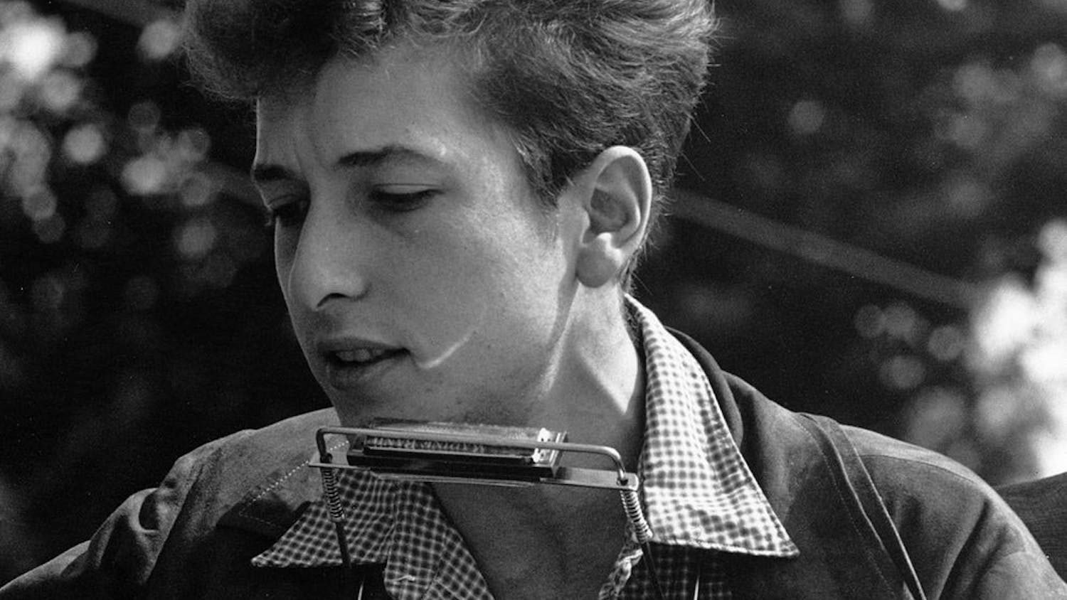 Because Bob Dylan is lauded as one of the greatest American songwriters of all time, this presents a unique set of challenges when adapting his life to the big screen. (Photo courtesy of Wikimedia Commons)
