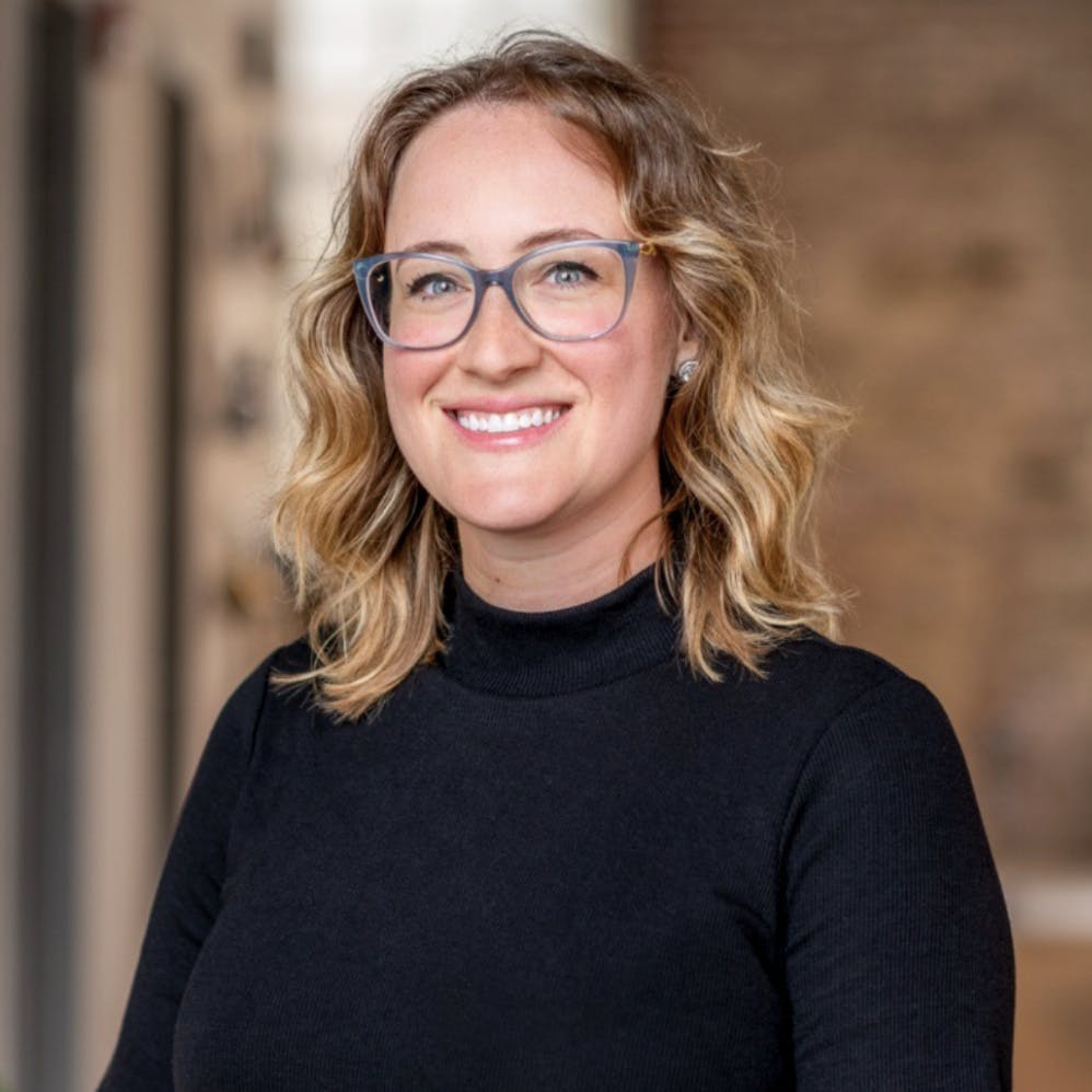 Nicole Kirgan returned to the College to teach a journalism course. (Photo Courtesy of Nicole Kirgan)