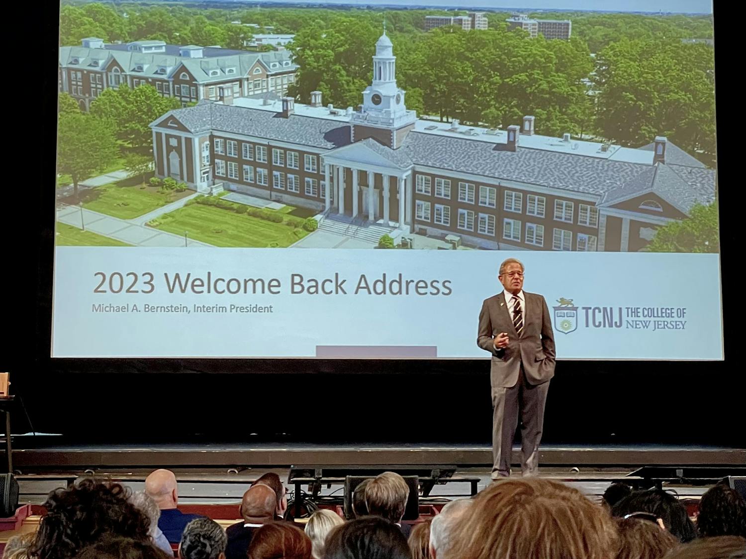 In his speech to faculty and staff, Bernstein addressed new ideas for housing and tuition. (Photo courtesy of Matthew Kaufman / Managing Editor)