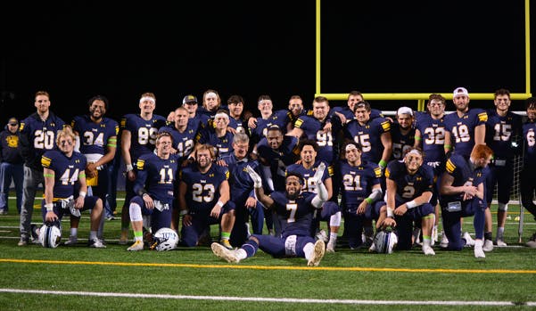 The College’s football team wrapped up their season with a game against Rowan (Photo courtesy of Jimmy Alagna).