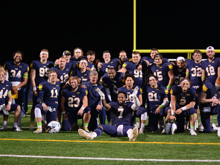 The College’s football team wrapped up their season with a game against Rowan (Photo courtesy of Jimmy Alagna).