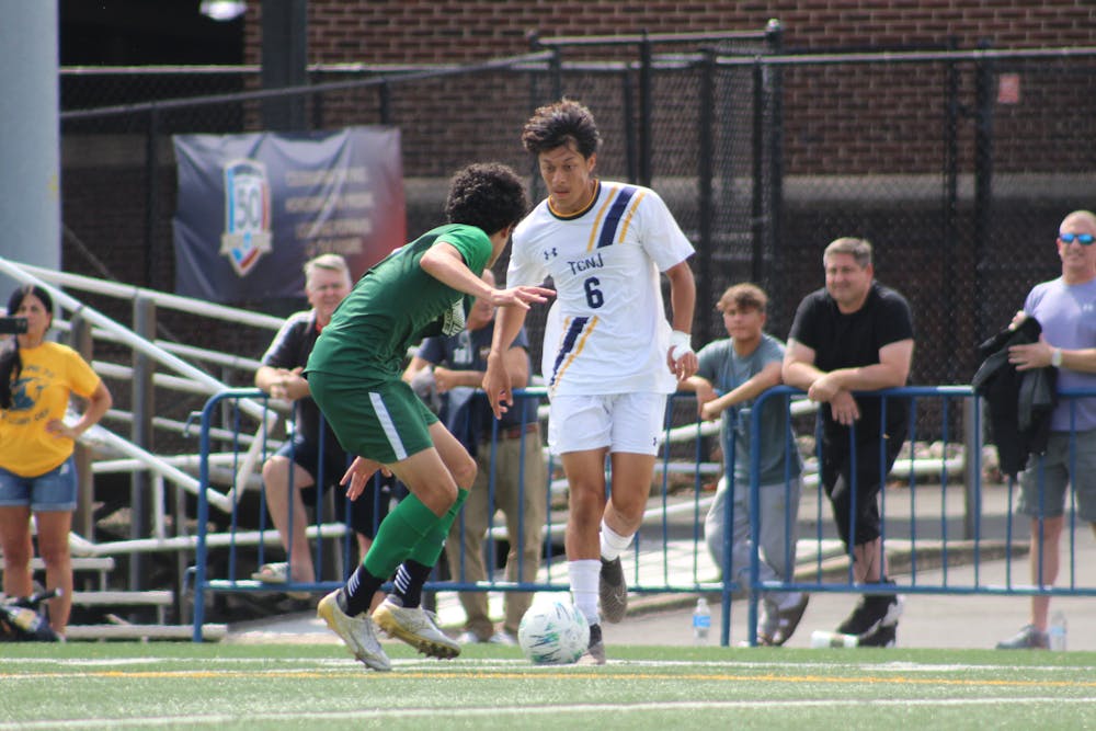 <p><em>Sophomore Pablo Argueta dribbling at a defender during the Classic (Photo courtesy of Elizabeth Gladstone).</em></p>