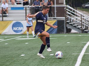 Fifth Year Senior Lindsay O'Keefe on the ball (Photo courtesy of Elizabeth Gladstone / Multimedia Coordinator).