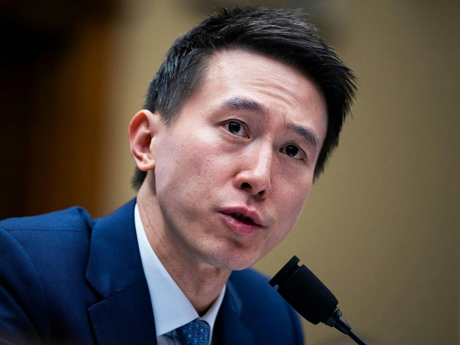 In an attempt to address all the growing concerns Americans have of the app, Tik Tok CEO Shou Zi Chew testified before Congress on March 23 (Photo courtesy of Wikimedia Commons/ “Shou Zi Chew” by Tom Williams. March 23, 2023). 