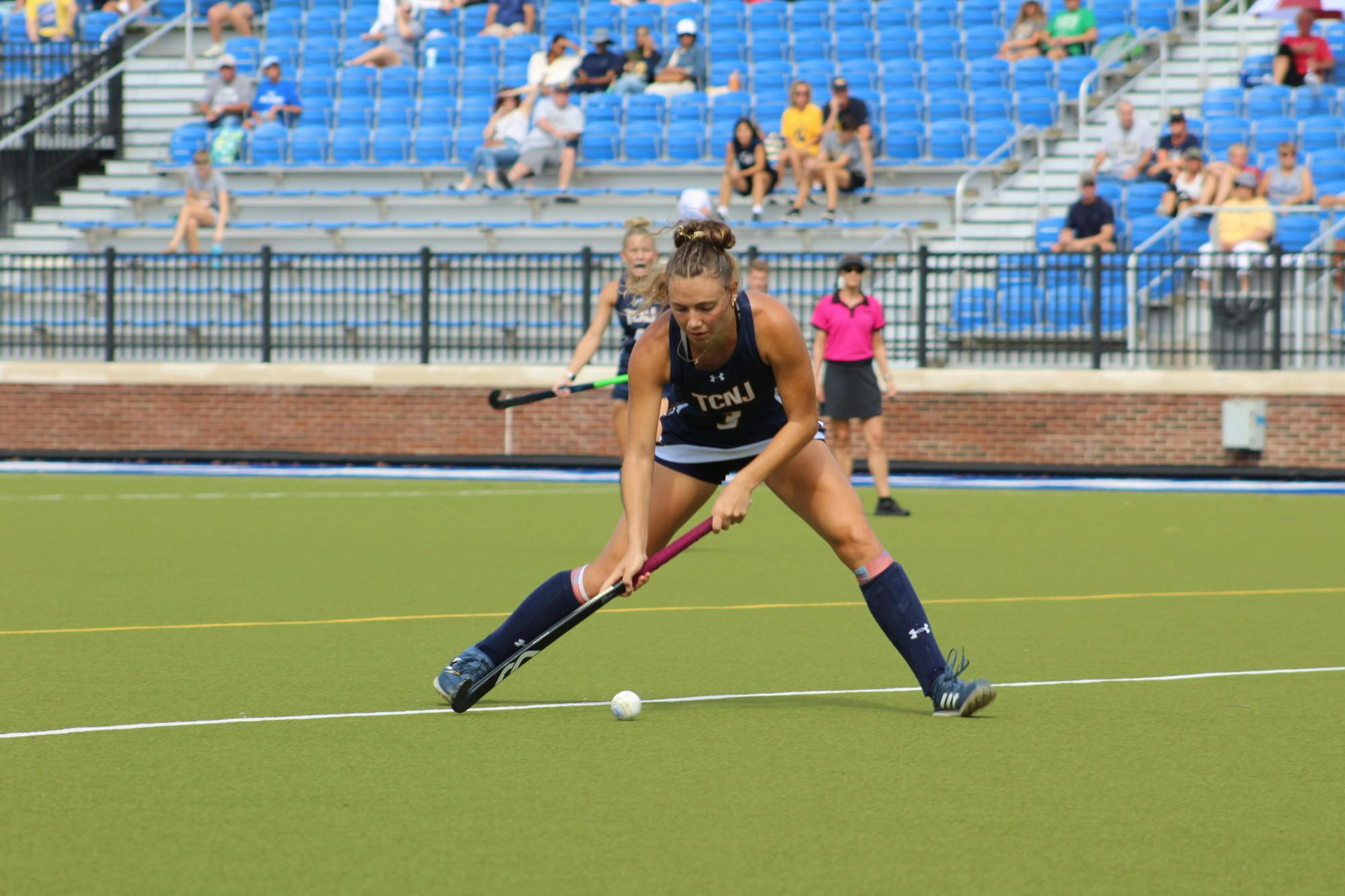 Freshman defender Taylor Wielechowski (Photo courtesy of Elizabeth Gladstone / Multiamedia Coordinator).