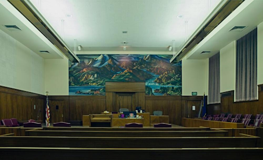 <p><em>Lindsay Clancy is tried for the murder of her three children. (Photo courtesy of </em><a href="https://commons.wikimedia.org/wiki/File:Courtroom,_Federal_Building,_Anchorage,_Alaska_LCCN2010719238.tif" target=""><em>Wikimedia Commons</em></a><em>)</em></p>