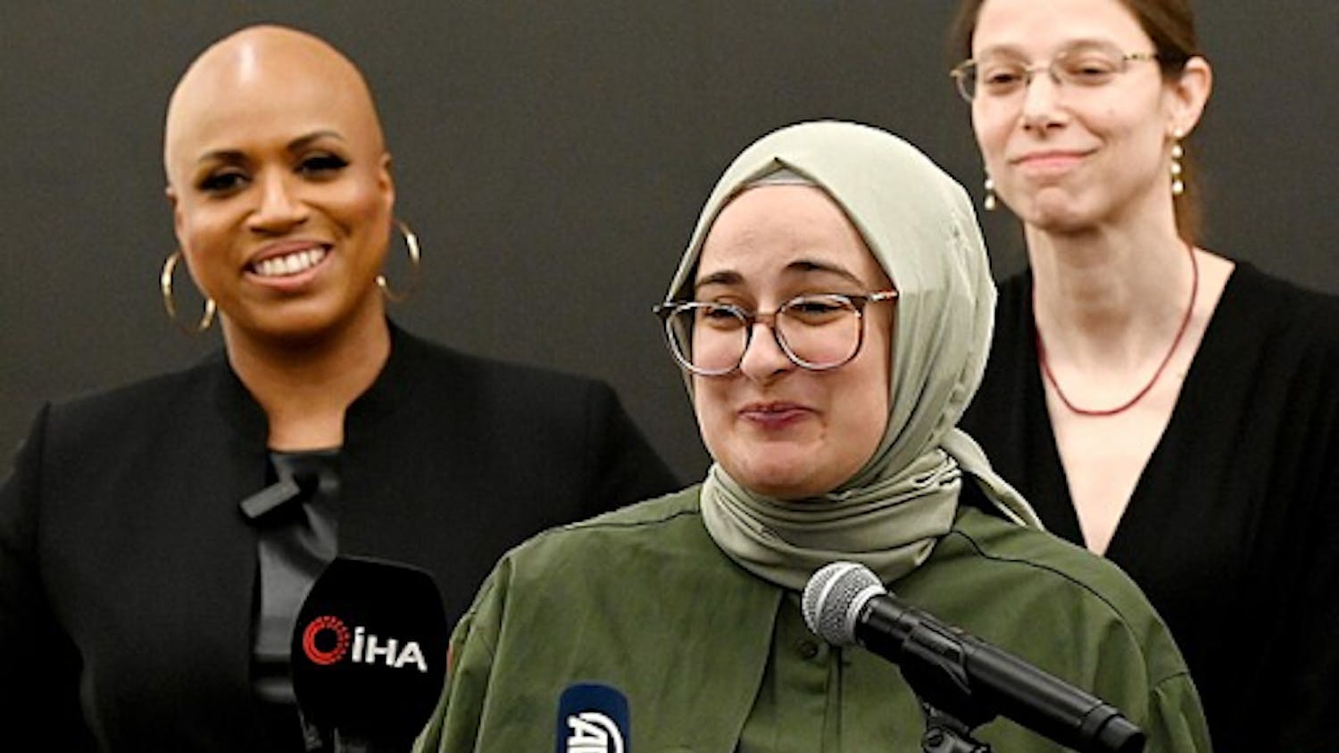 Rümeysa Öztürk, a Tufts University graduate student, addresses reporters at a press conference on May 12, 2025. (Photo courtesy of Wikimedia Commons)