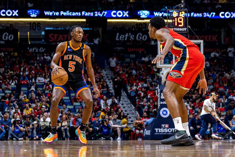 Immanuel Quickley, New York Knicks point guard, in a game against the New Orleans Pelicans (Photo Courtesy of Stephen Lew/USA Today/Flickr).