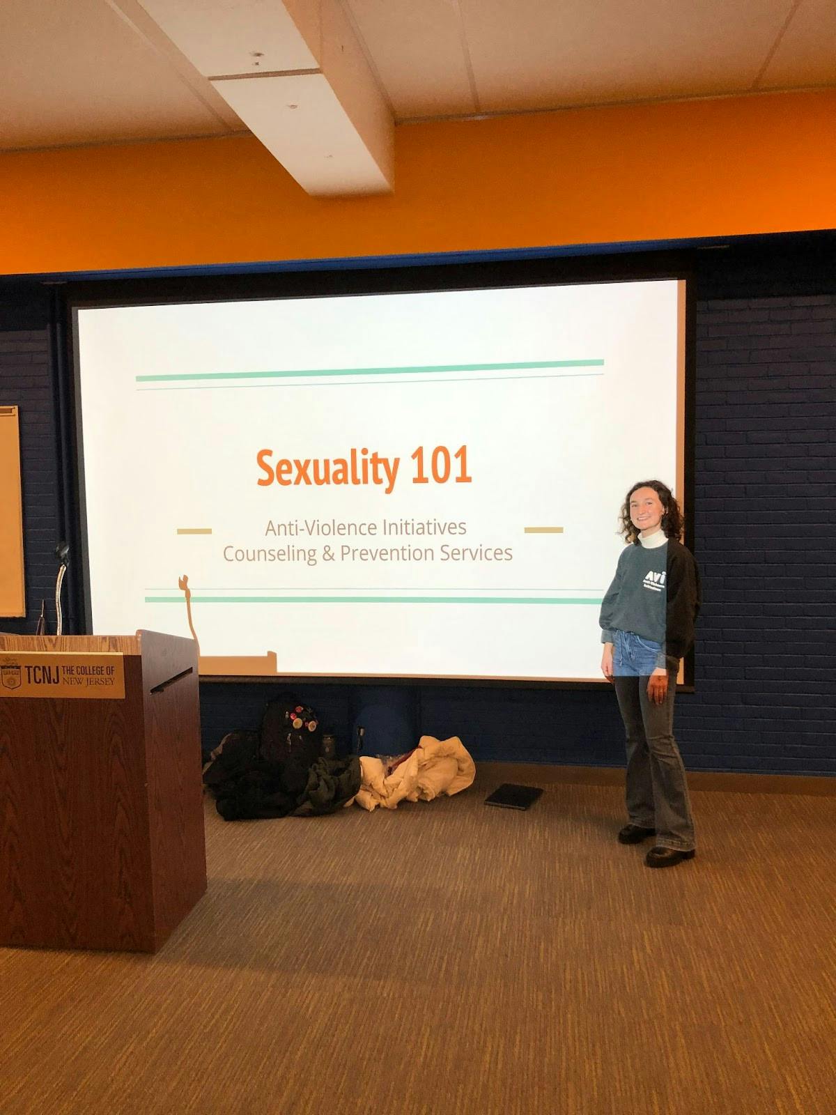 Ellie McCreesh is a primary prevention intern with AVI and was the event organizer for the workshop (Mario De Leon / The Signal).