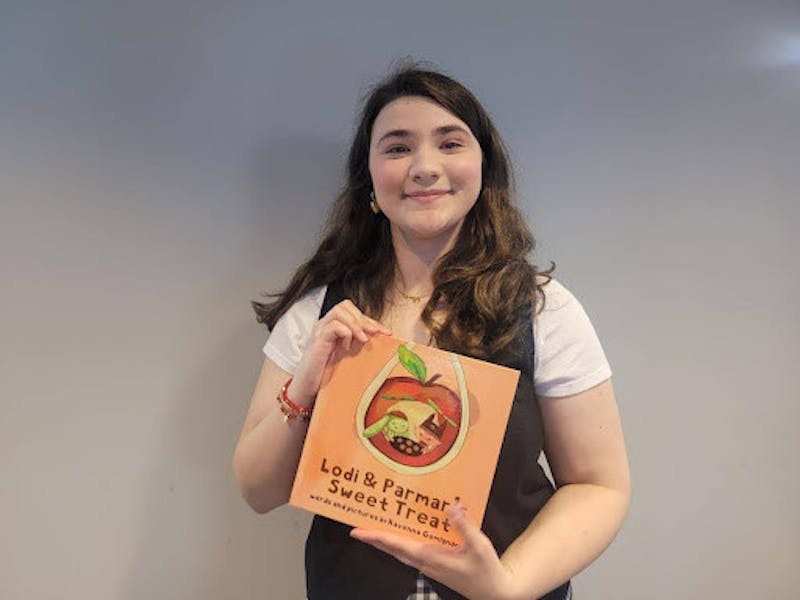 Ravenna Gemignami ‘24 returns to TCNJ to talk about self-published children’s book