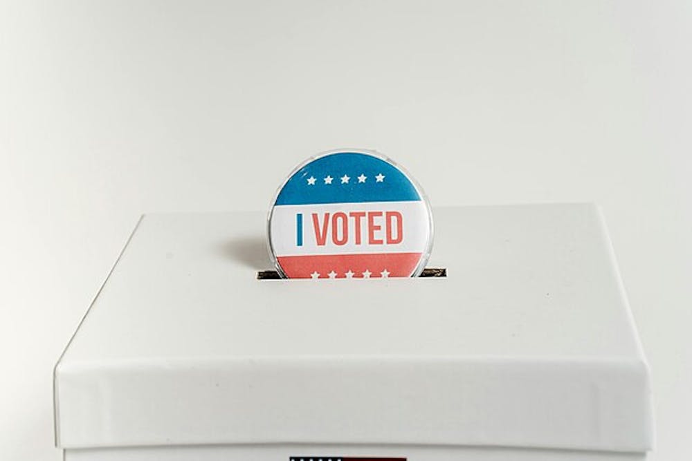Students can choose to vote in three ways while they're away at college. (Photo courtesy of Wikimedia Commons)