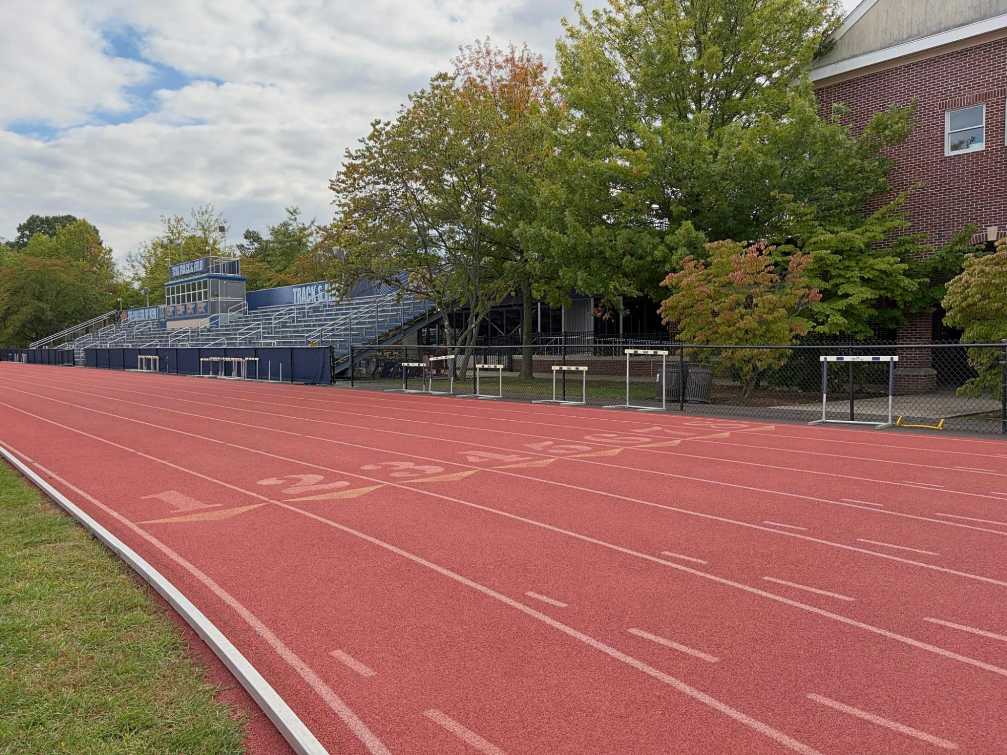 The College’s men's and women's cross country team continued their strong starts to the season at the 38th Annual Don Cathcart Invitational.