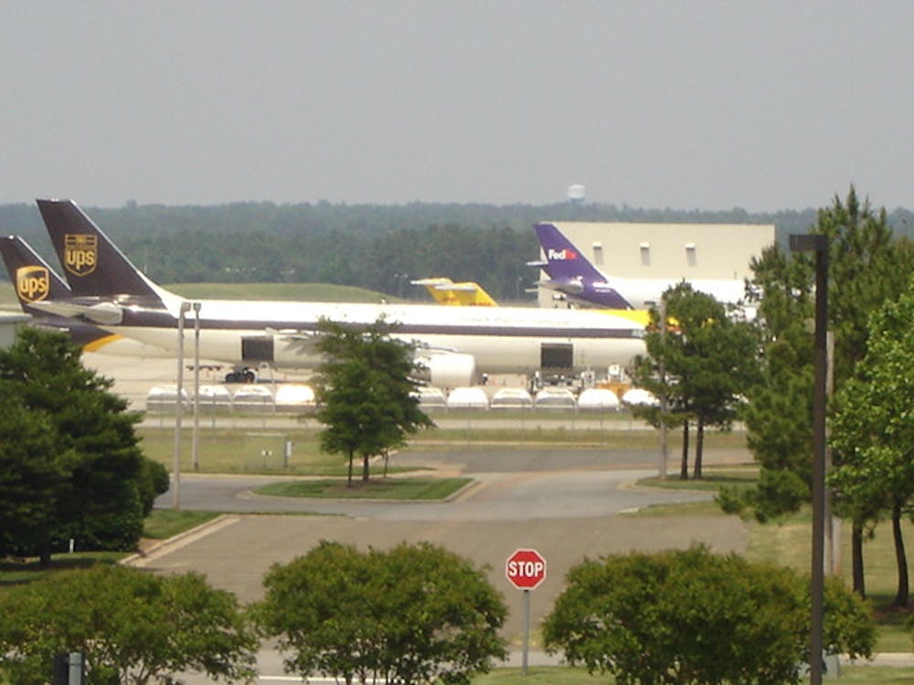 <p><em>A UPS plane crashed just after takeoff in Louisville, Kentucky. (Photo Courtesy of </em><a href="https://commons.wikimedia.org/wiki/File:RDU_Airfreighters.jpg" target=""><em>Wikimedia Commons</em></a><em>)</em></p>