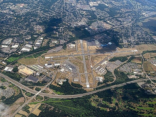 The Trenton-Mercer Airport handles around 85,000 flights a year.(Photo courtesy of Wikimedia Commons)﻿