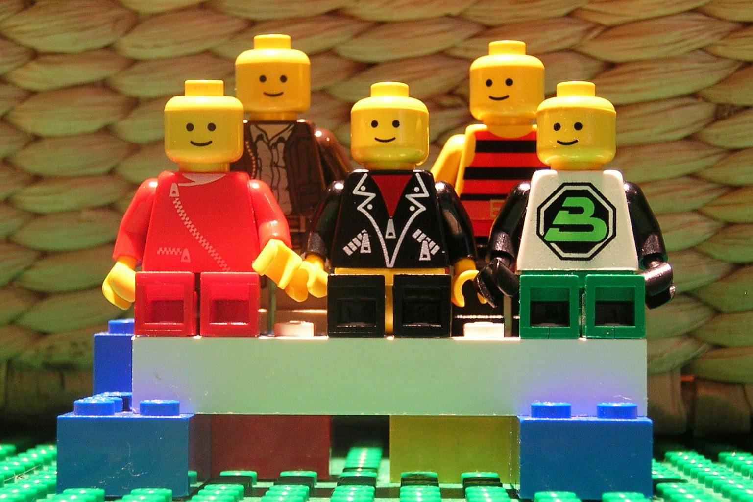 Toymaker LEGO plans to replace the fossil fuels used in making its signature bricks with recycled materials by 2026, turning half of its plastic renewable in an effort to be more environmentally friendly (Photo courtesy of Wikimedia Commons / “Lego Family” by the great 8. April 16, 2011). 