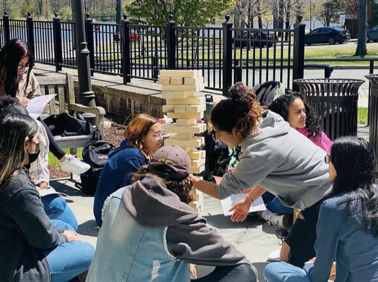 The ROSCOE Educators program aims to assist first-generation students with their transition to life at the College (Instagram / @tcnjschoolofeducation). 