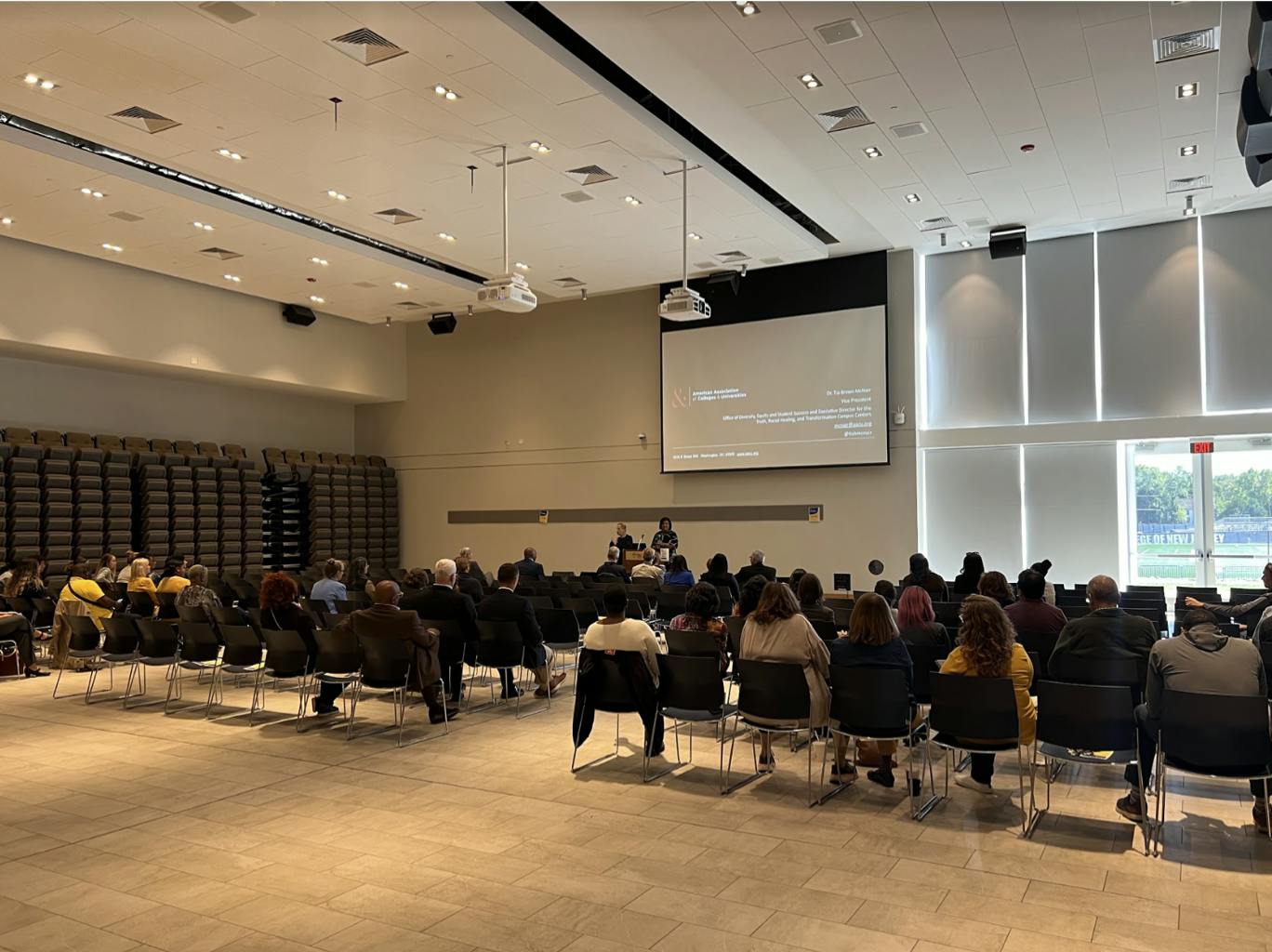 (Elizabeth Gladstone / Photo Editor)